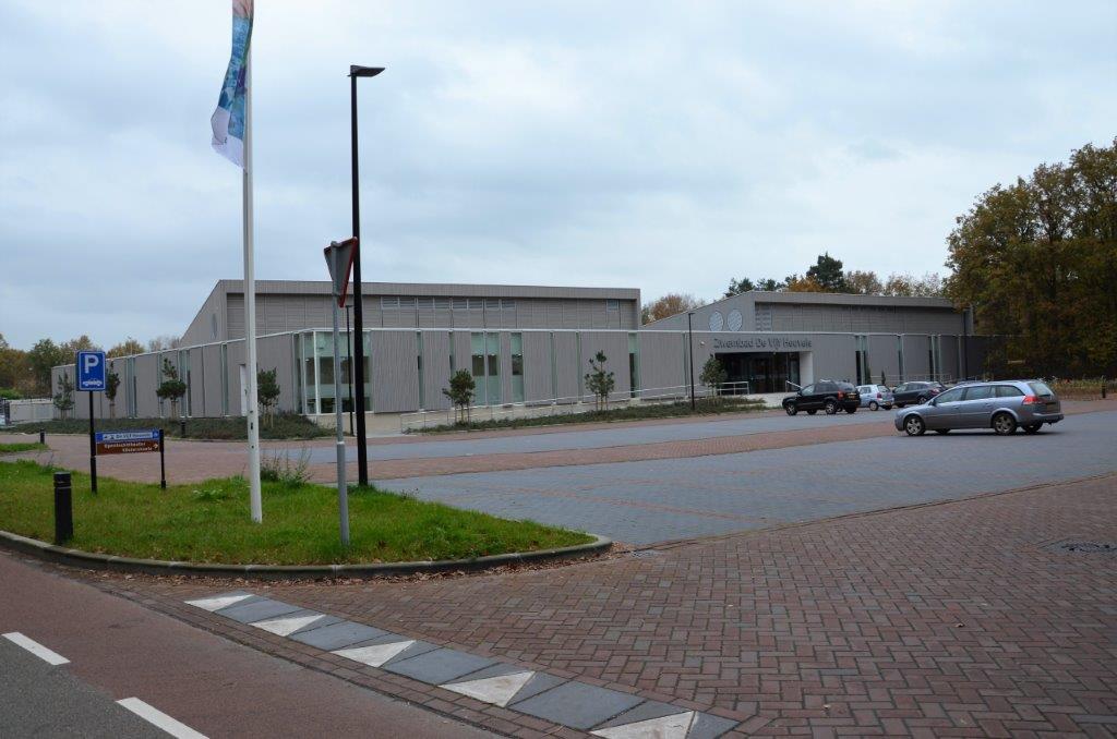 Vier parkeerplaatsen in Markelo opgeofferd voor laadplek