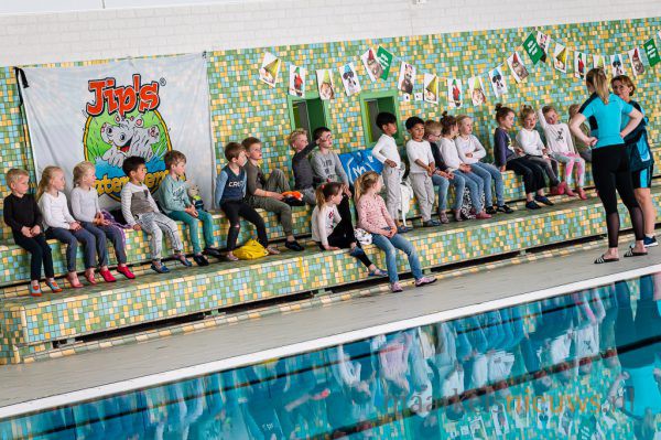 zwembad-vijf-heuvels-afzwemmen-diploma-A-maarkelsnieuws-fotostudio-markelo-verzinhet-fotografie-MVDK-20210424-0976
