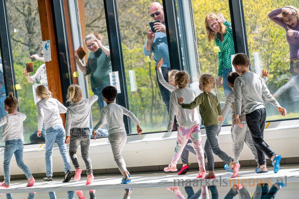 zwembad-vijf-heuvels-afzwemmen-diploma-A-maarkelsnieuws-fotostudio-markelo-verzinhet-fotografie-MVDK-20210424-0992
