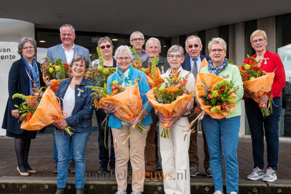 lintjesregen-fotostudio-markelo-maarkelsnieuws-FSMN-20240426-7870