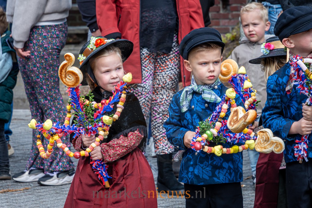Drie jubilarissen gehuldigd en voorbereidingen Palmpasenoptocht in volle gang