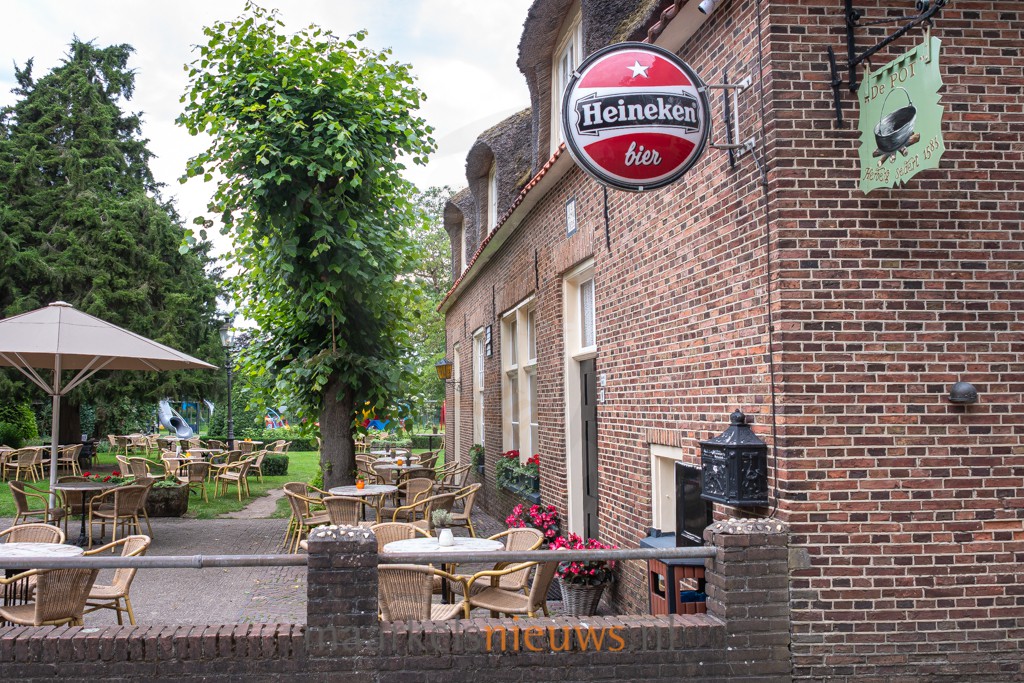 Frühshoppen met Bargkapel en Die Salländer bij De Pot