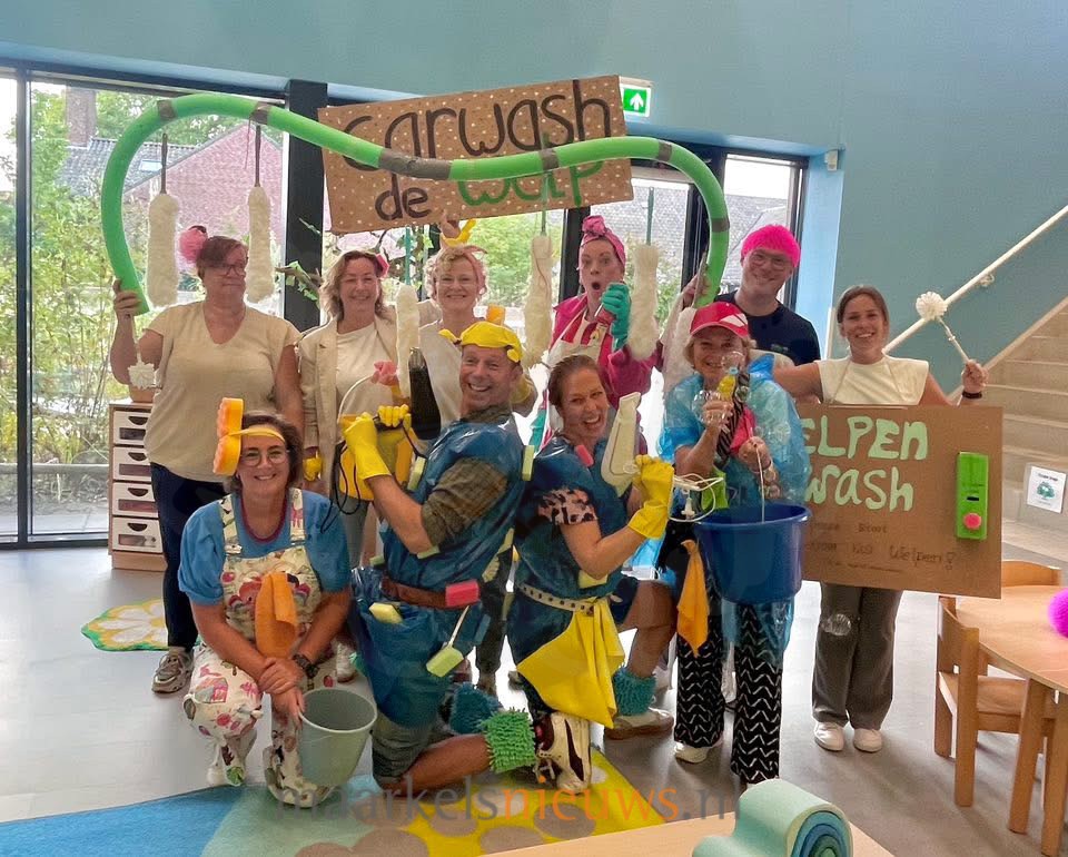Basisschool de Welp ontvangt kinderen in de carwash