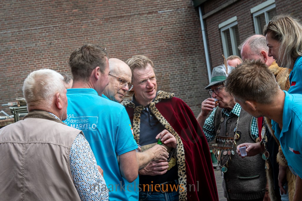 Vogelschieten van start