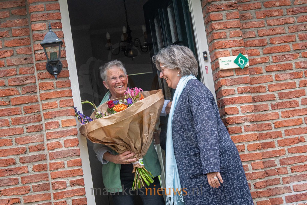 Peggy van Til uitgeroepen tot Beste Buur Hof van Twente 2025