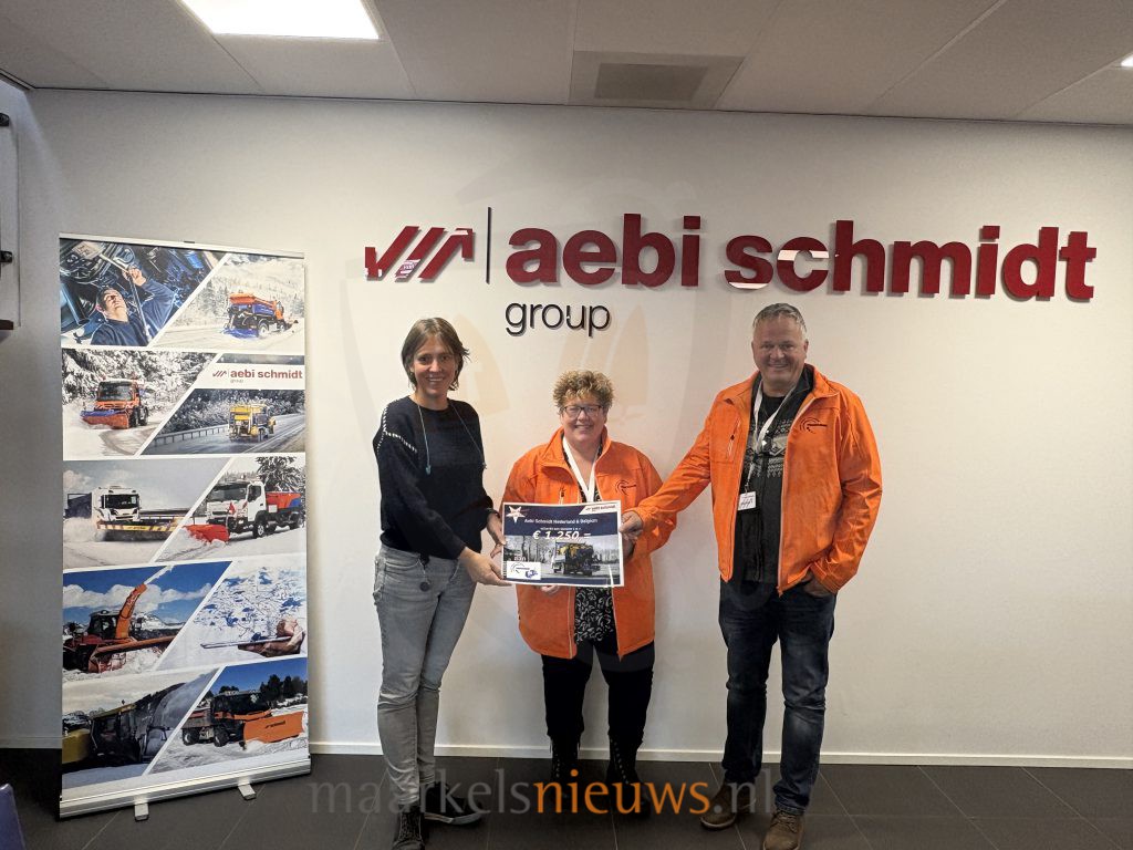 Aebi Schmidt verrast Truckrun Hof van Twente met donatie