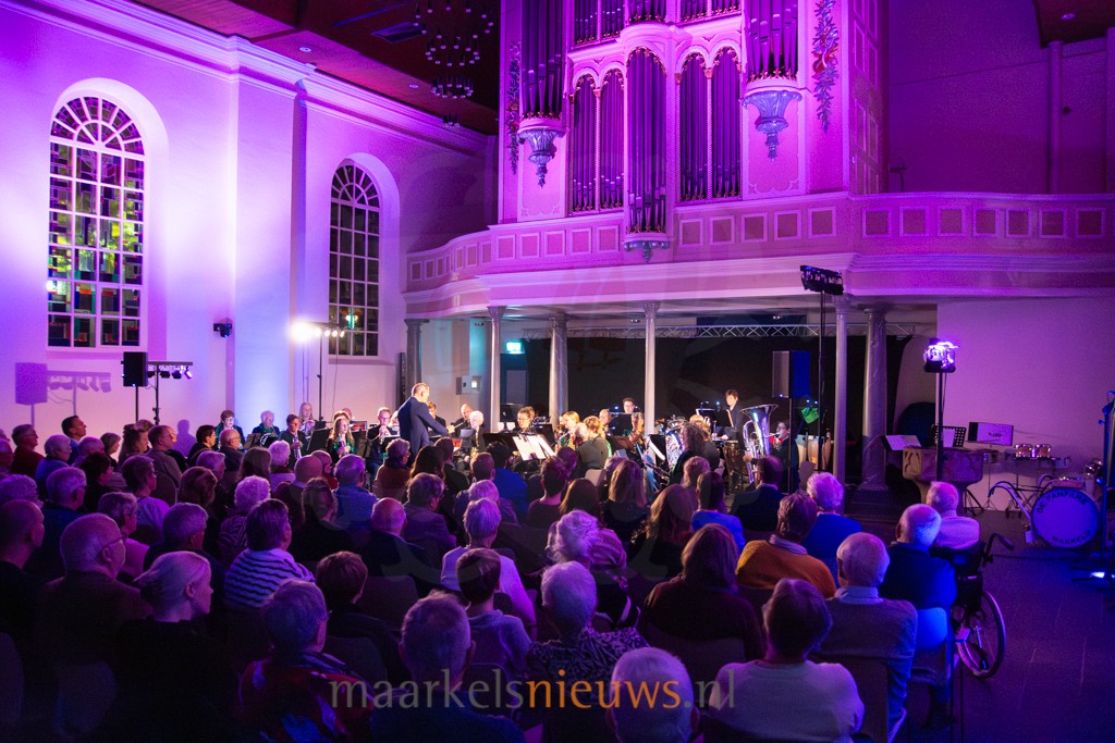 Volle bak bij eerste concert in Noaberhoes