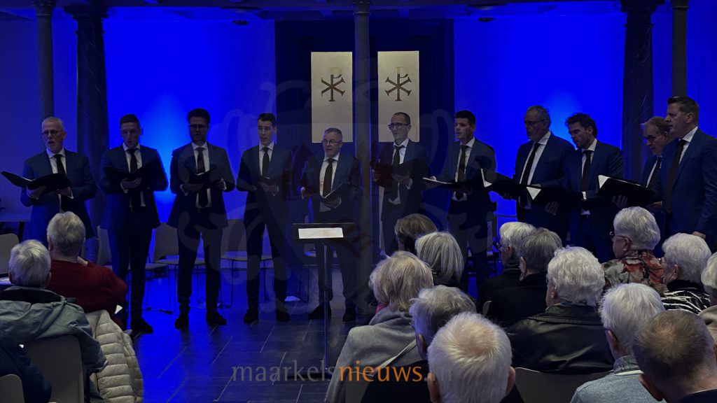 Twente Zangers verzorgen sfeervol jubileumconcert in volle Martinuskerk