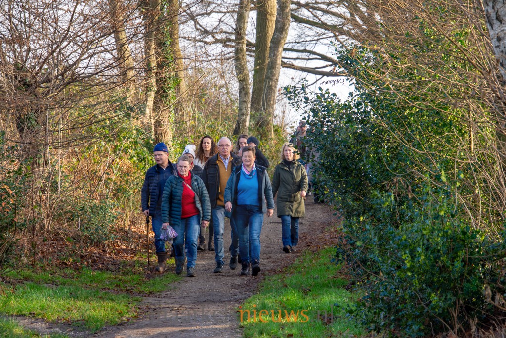 Honderden wandelaars op pad tijdens winterwandeling