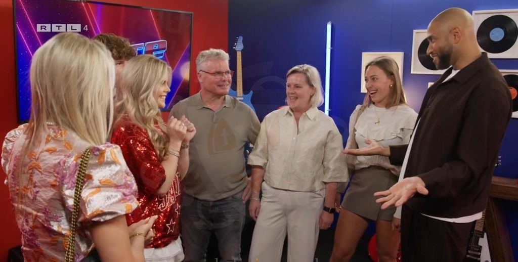 Tess Reurink door naar The Battles bij The Voice of Holland