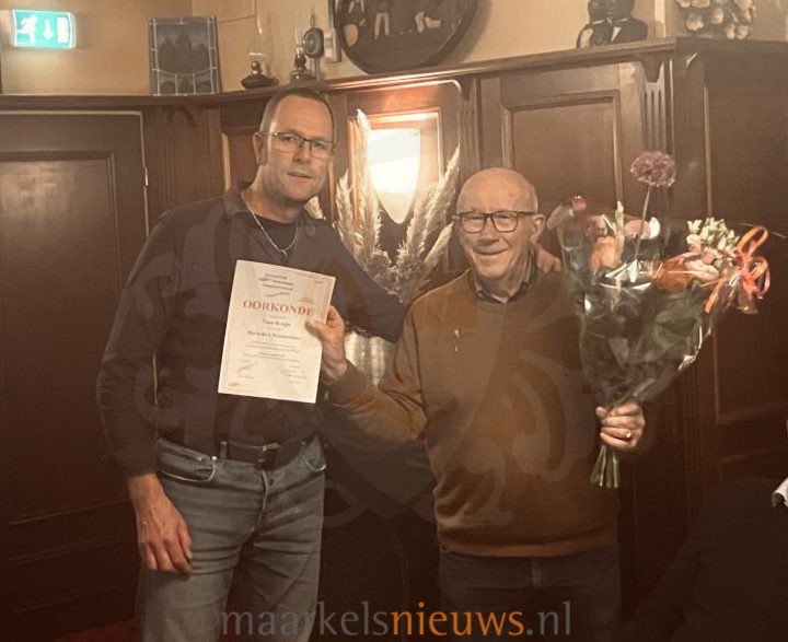 Teun Bruijn 50 jaar lid Markelo’s Mannenkoor