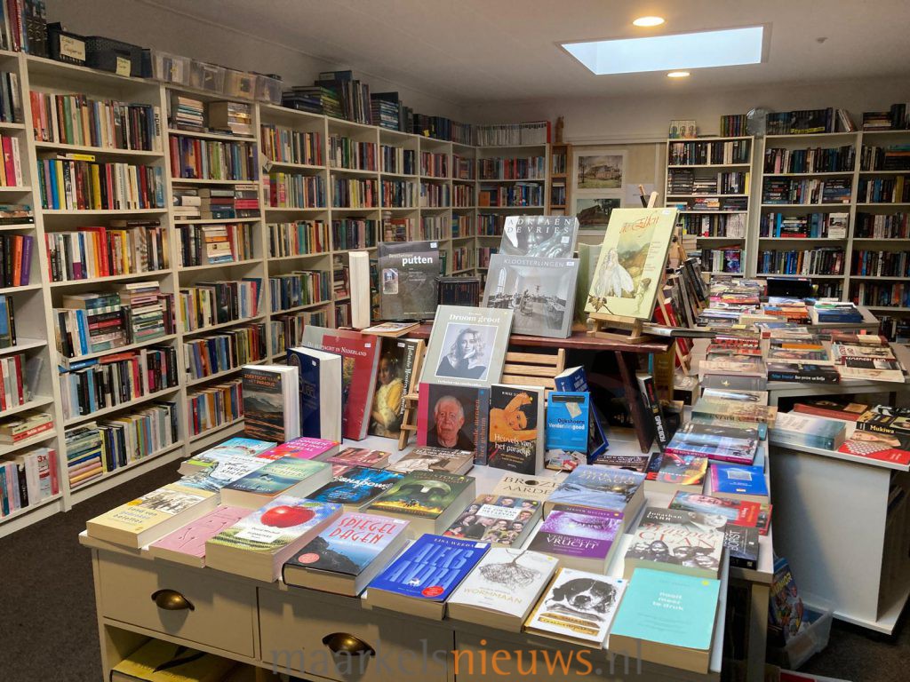 Meerdaagse boekenmarkt in Martinuskerk en Martinushof