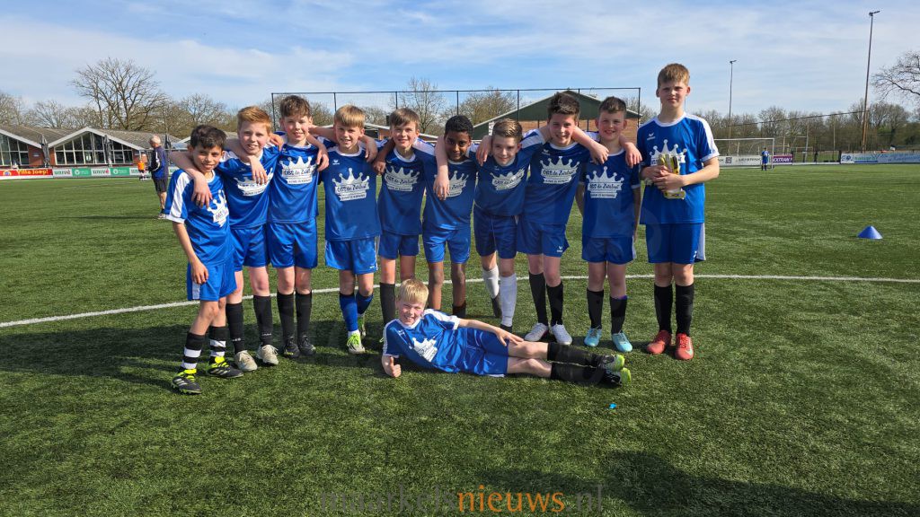 OBS De Zwaluw wint schoolvoetbaltoernooi in groep 6 en 8
